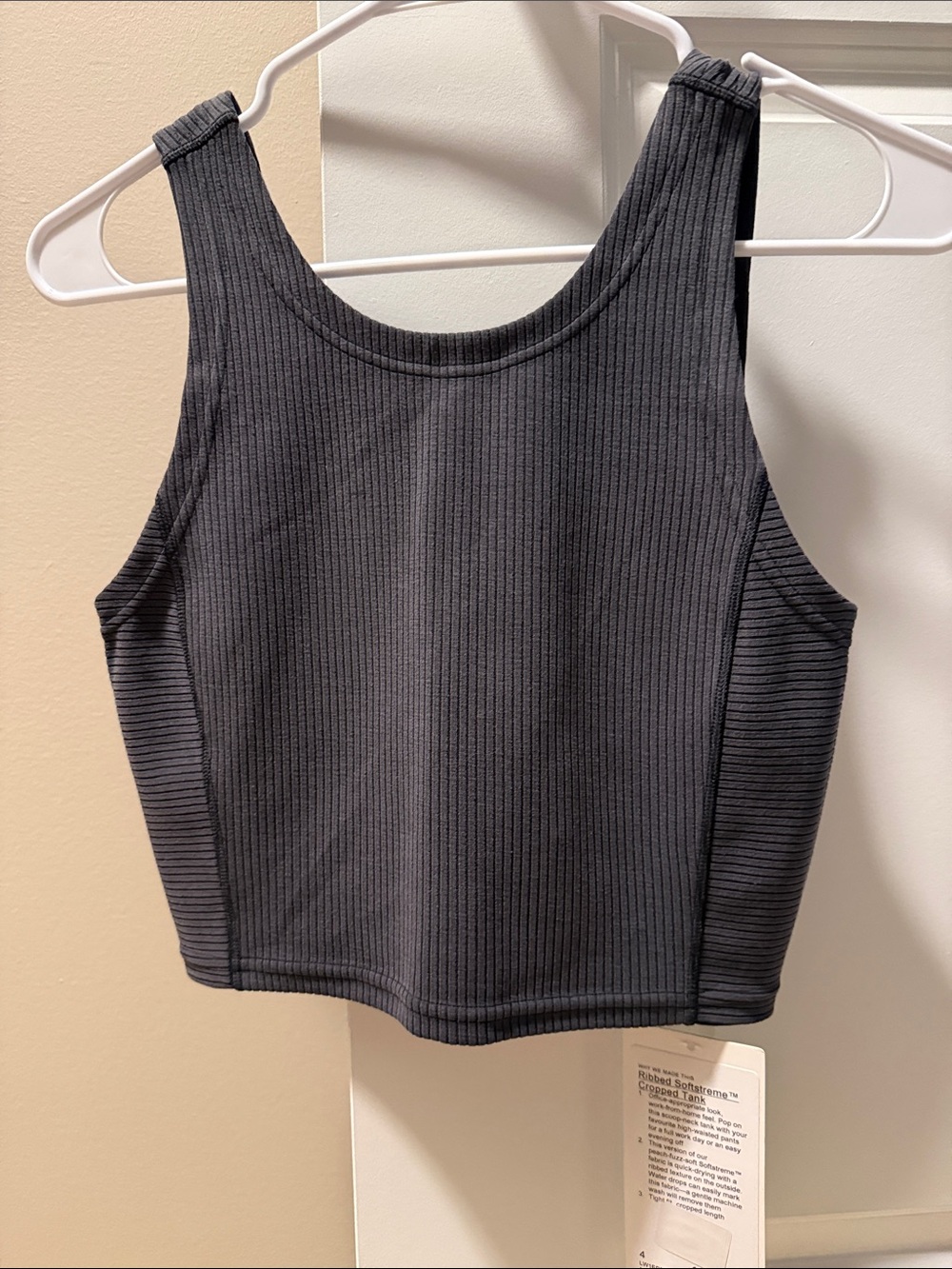 NWT Lululemon ribbed softstreme cropped tank